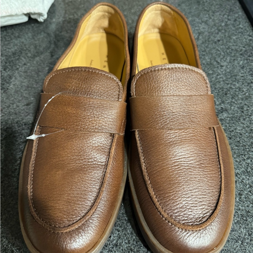 Henderson men’s loafers. Size 10.5